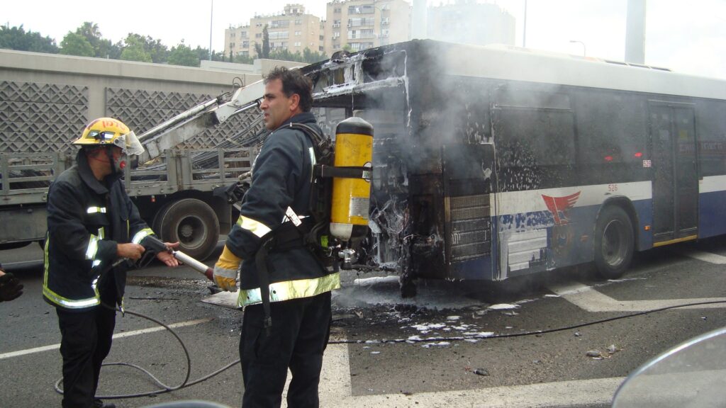 kolizja-autobus-osobowka